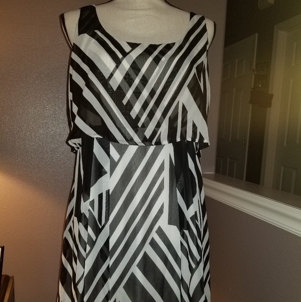 Lovely Corey P Dress Sz 10